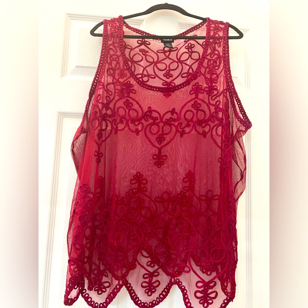 ❤️❤️ Sexy Sheer Burgundy Camisole style top, w/Embroidery Detail
